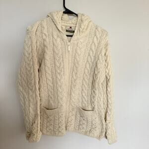 Carraig Donn Womens 100% Merino Wool Sweater Medium Made in Ireland Cabincore
